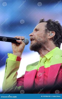  El Concierto Milenial: Una Noche Italiana de Música y Pasión con Jovanotti